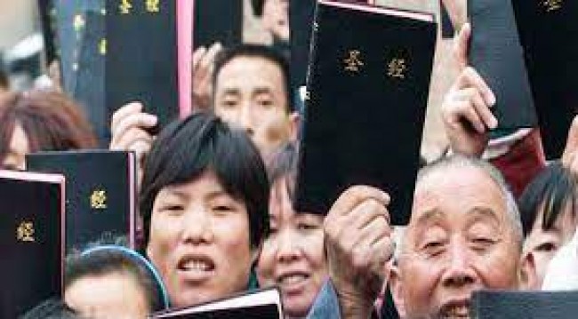 China inunda de socialismo a las iglesias cristianas.