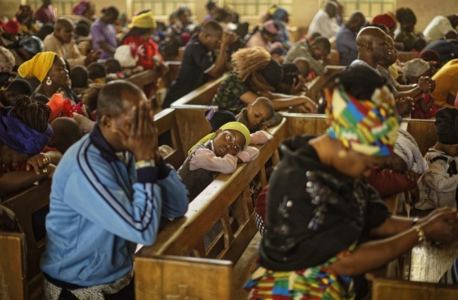 Para orar: los musulmanes nigerianos mataron a 8,222 cristianos el año pasado