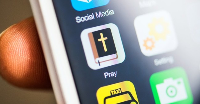 Apple eliminó la aplicación Pray.com con planes de lectura de la Biblia