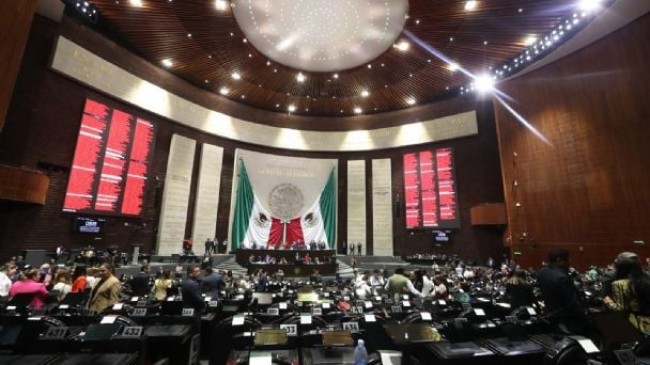 Diputados mexicanos aprueban ley contra las `terapias de conversión´