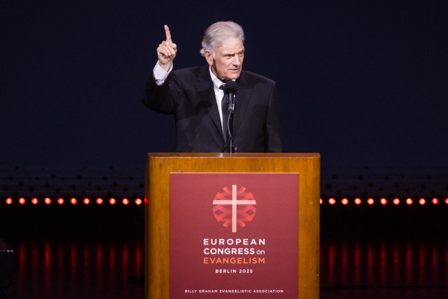 Franklin Graham: Necesitamos evangelistas valientes y sin complejos
