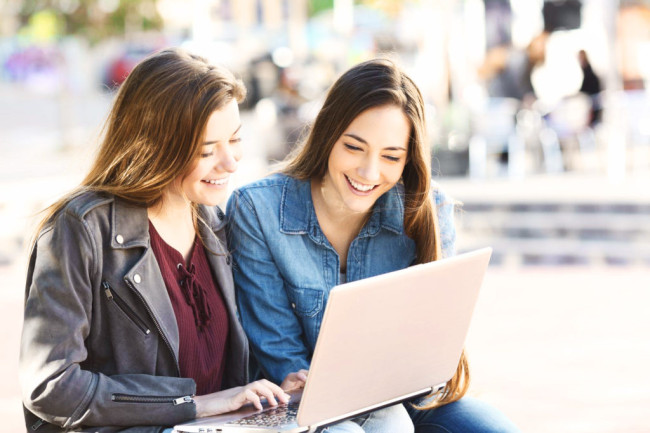 La Universidad Liberty lanza 600 carreras en línea para estudiantes europeos