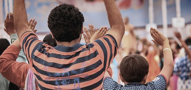 Creer en silencio: historias de fe bajo amenaza en Irán