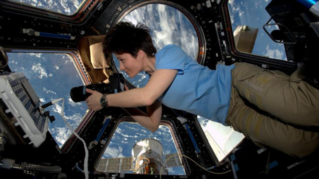 Científicos descubren que no es posible la reproducción humana en el espacio